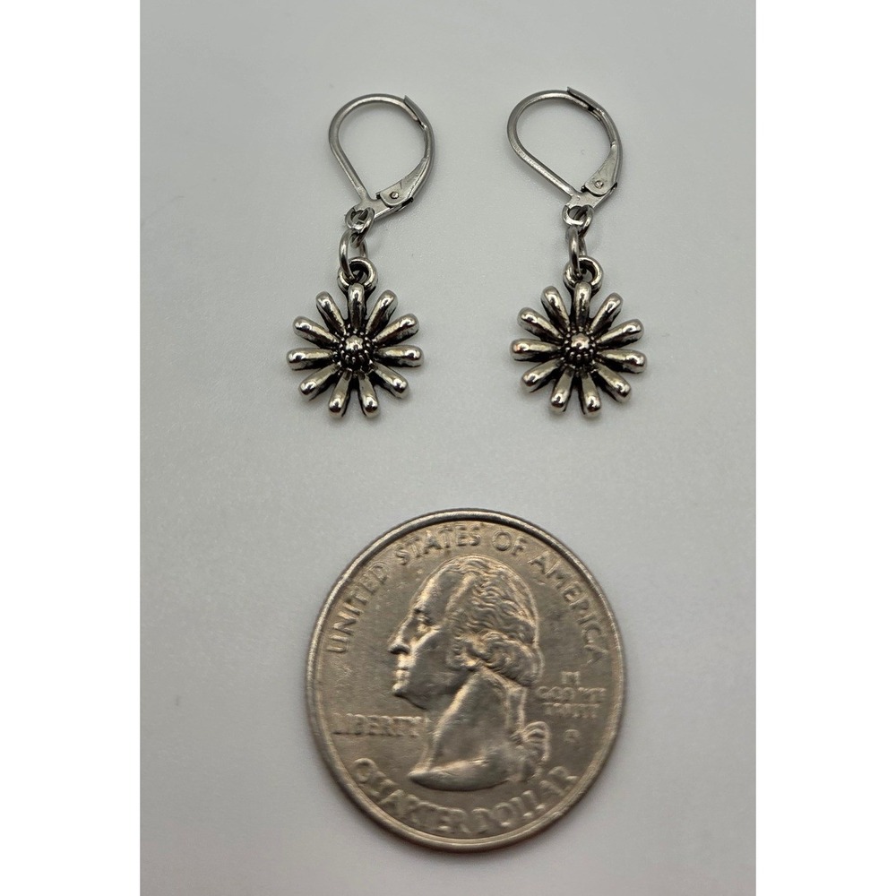 Handmade Earrings Silver Daisy Leverback Stainless Steel Hypoallergenic Floral - Picture 8 of 10